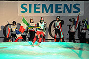 Pro Schwung gab es bei der ersten Abfahrt 100 € von Siemens für eine guten Zweck (Foto: Imngrid Grossmann)